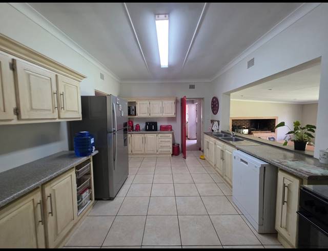 3 BEDROOM HOUSE FOR SALE IN VANDERBIJLPARK SW 5